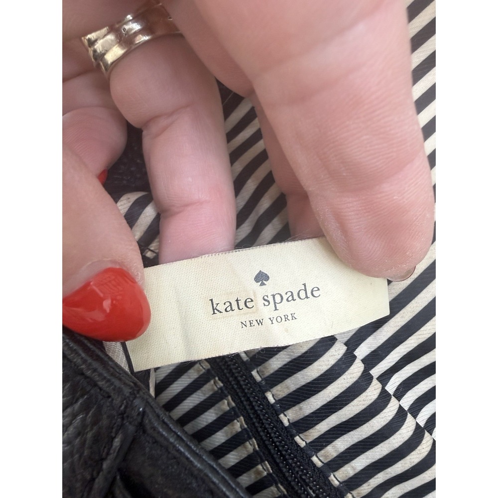 KATE SPADE New York Cobble Hill Black Pebbled Leather Expandable Crossbody Purse - Picture 6 of 14